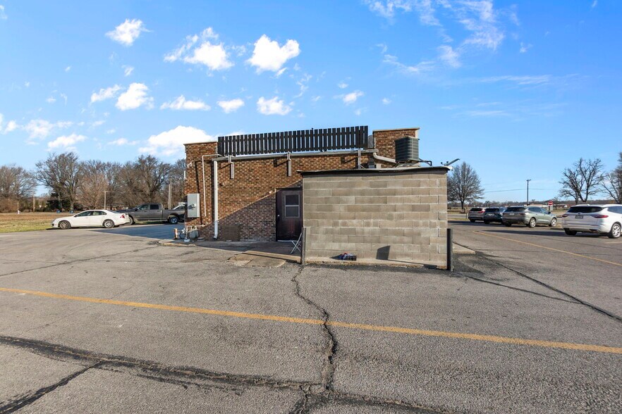 More Photos Of 11 Truman St, Charleston Restaurant For Sale