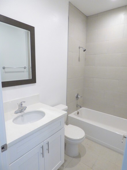 More Photos Of 1256 N Hobart Blvd, Los Angeles Apartments For Sale