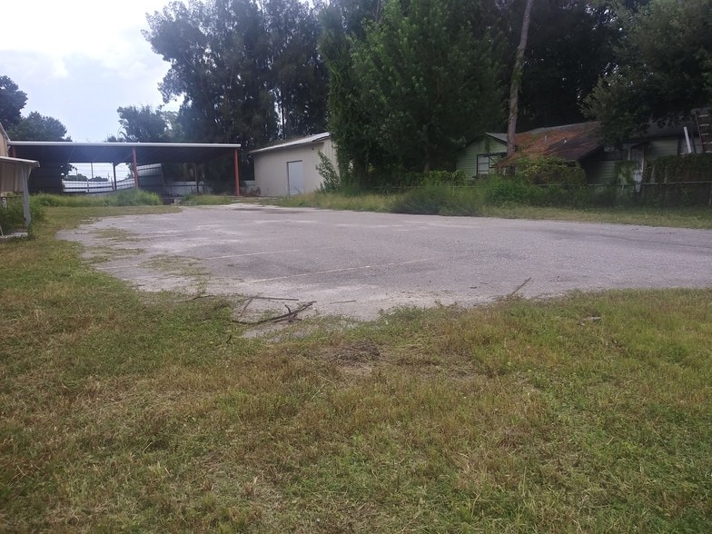 More Photos Of 5017 N Coolidge Dr, Tampa Warehouse For Sale