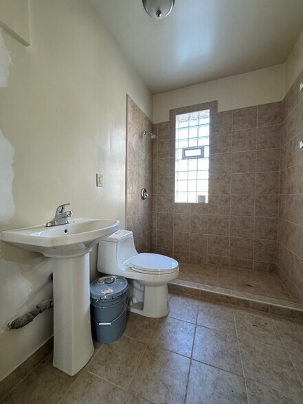 More Photos Of , Chicago Multifamily For Sale