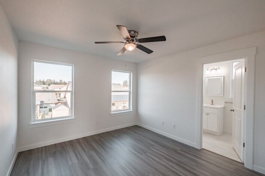 More Photos Of 37731 Rolltide Dr, Lebanon Apartments For Sale