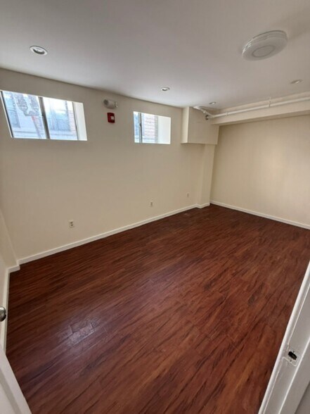 More Photos Of 229-235 Harvard St, Brookline Loft Creative Space For Lease