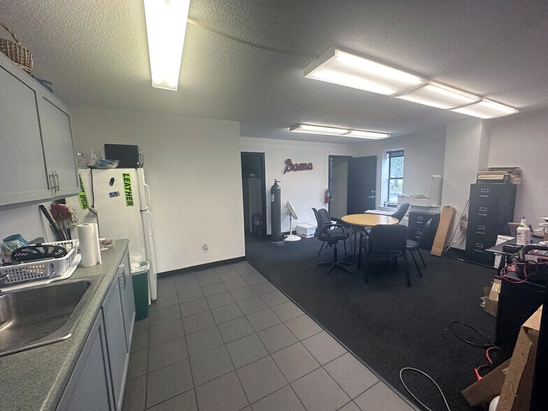 More Photos Of 8461 Airport Blvd, Mobile Auto Dealership For Sale