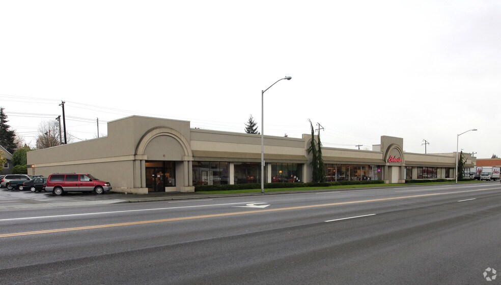 More Photos Of 2105 Broadway, Everett Freestanding For Sale