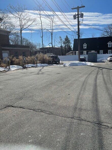 More Photos Of 187-191 Broadway, Amityville Storefront For Lease