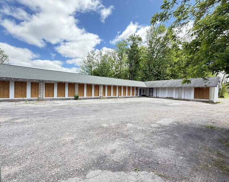 More Photos Of 984 Waterloo Geneva Rd, Waterloo Township Trailer Camper Park For Sale