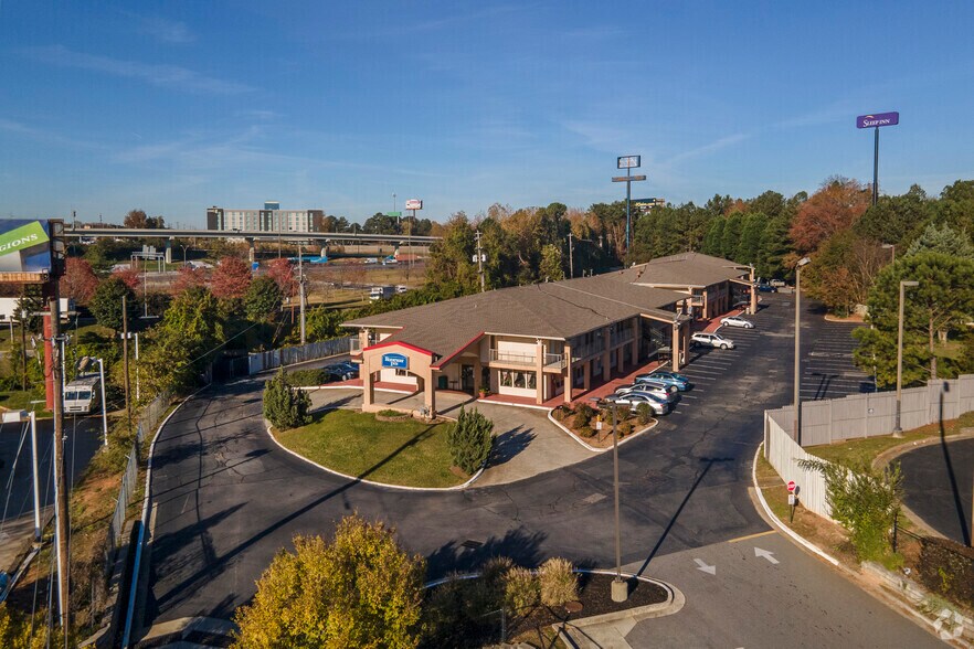 More Photos Of 2375 Delk Rd SE, Marietta Hotel For Sale