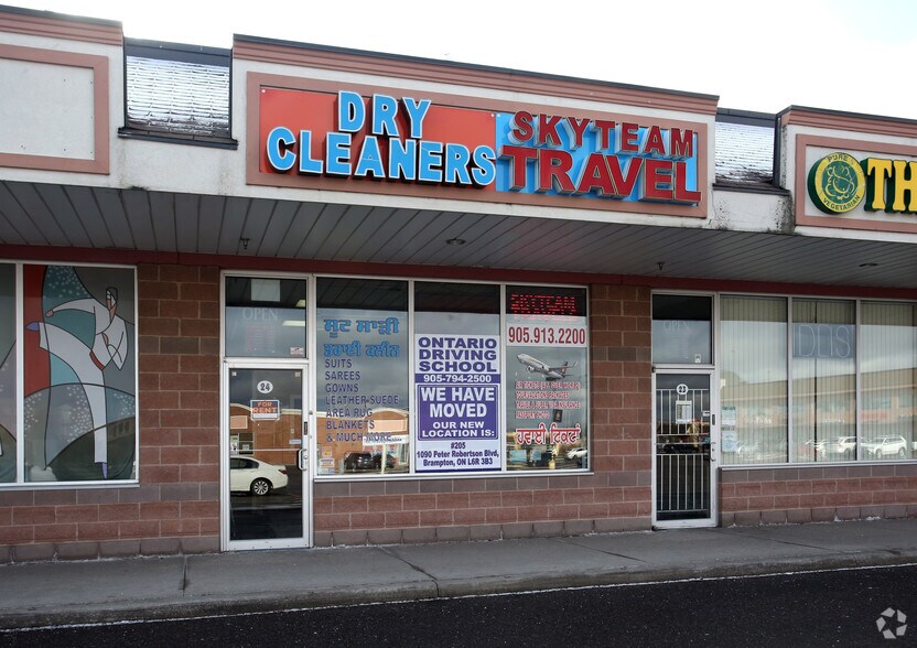 More Photos Of 4525 Ebenezer Rd, Brampton General Retail For Sale