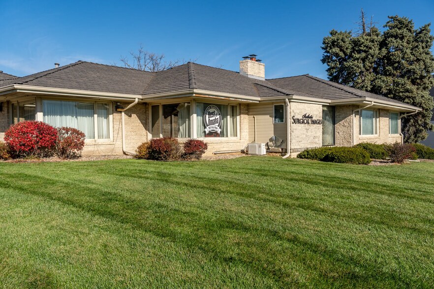 More Photos Of 8900 W Dodge Rd, Omaha Medical For Lease