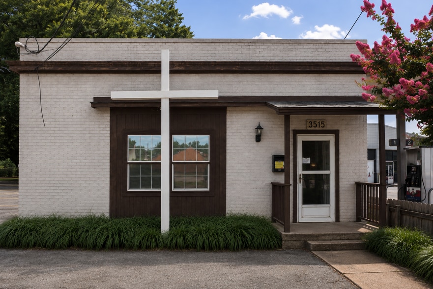 Primary Photo Of 3515 Summer Ave, Memphis Office For Sale