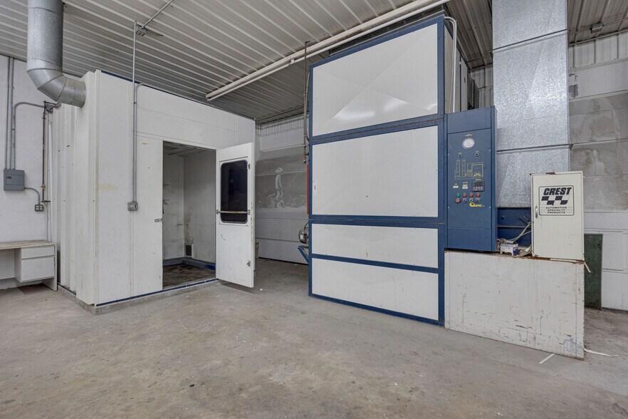 More Photos Of 610 Sainte Genevieve Dr, Sainte Genevieve Auto Dealership For Sale