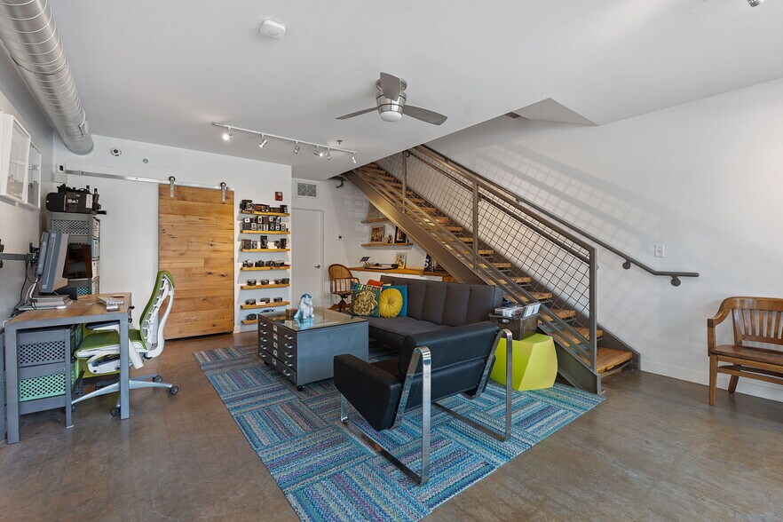 More Photos Of 1601 E Cesar Chavez St, Austin Apartments For Sale