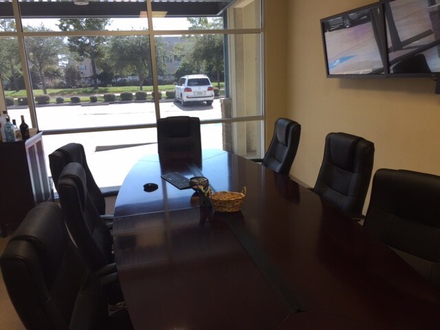 More Photos Of 9405 Huffmeister Rd, Houston Storefront Retail Office For Lease