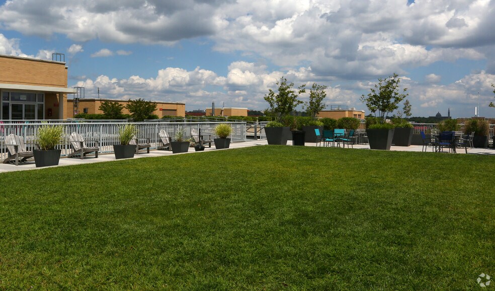 More Photos Of 1400 Irving St NW, Washington Apartments For Lease
