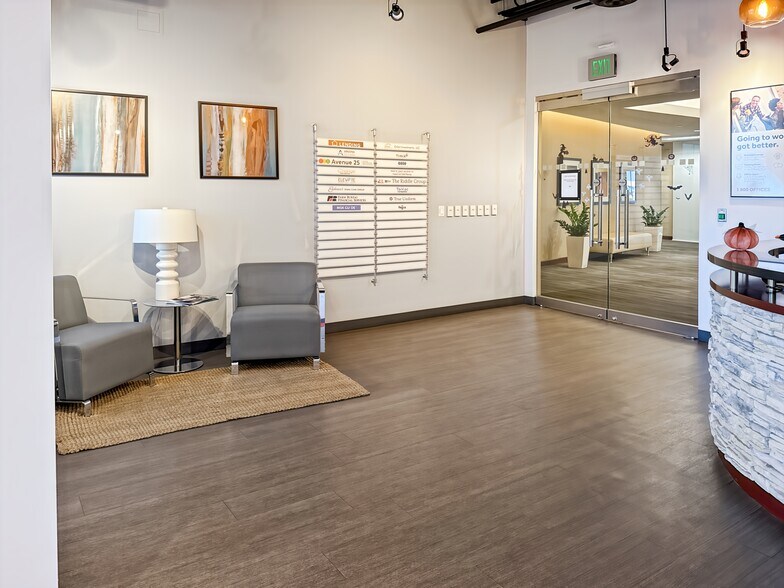 More Photos Of 20860 N Tatum Blvd, Phoenix Coworking Space