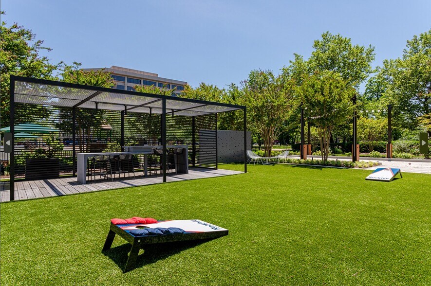 More Photos Of 1919-1921 Gallows Rd, Vienna Unknown For Sale