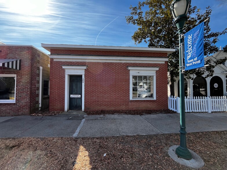 Primary Photo Of 909 Main St, West Point Storefront Retail Office For Lease