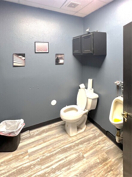 More Photos Of 209 S Country Club Rd, Anadarko Service Station For Sale