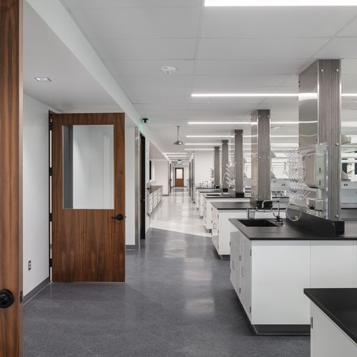 More Photos Of 10221 Wateridge Cir, San Diego Unknown For Lease