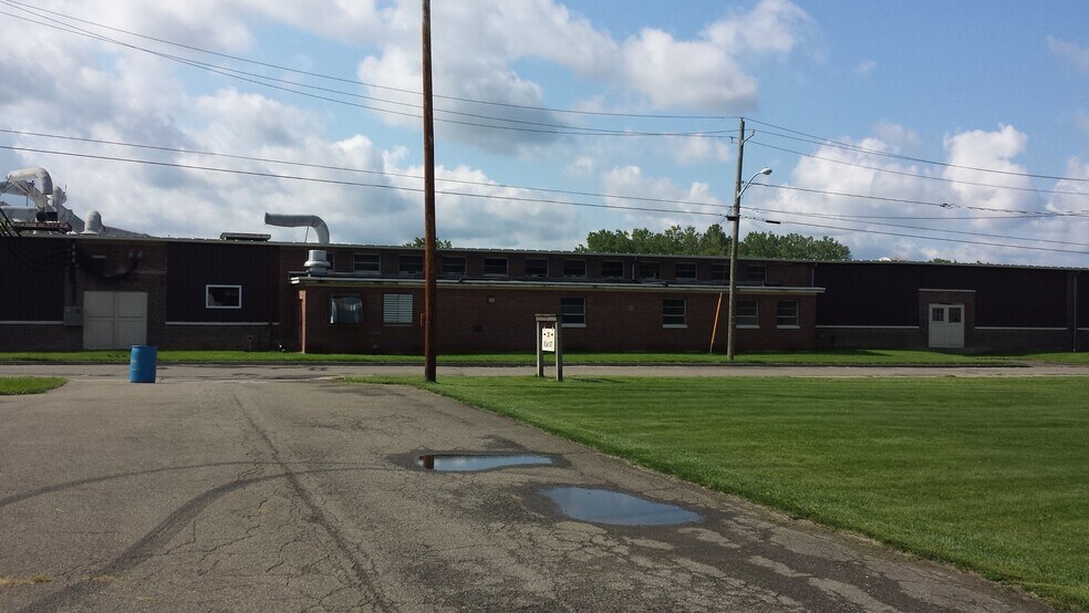 More Photos Of 9 Elm St, Owego Manufacturing For Lease