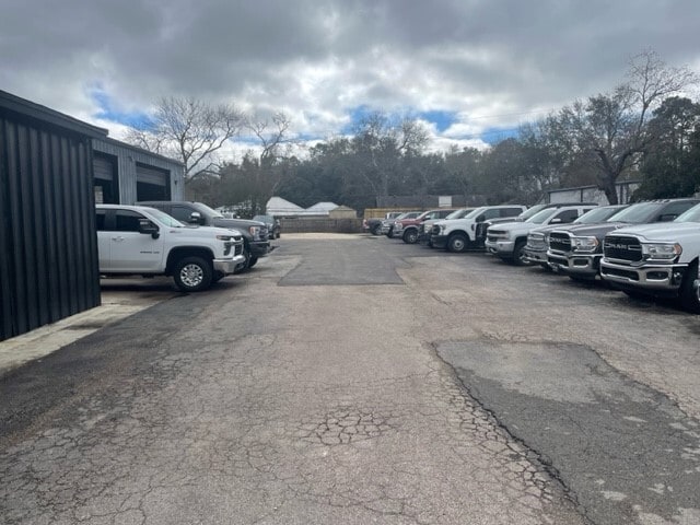 More Photos Of 6103 Highway Blvd, Katy Auto Dealership For Sale