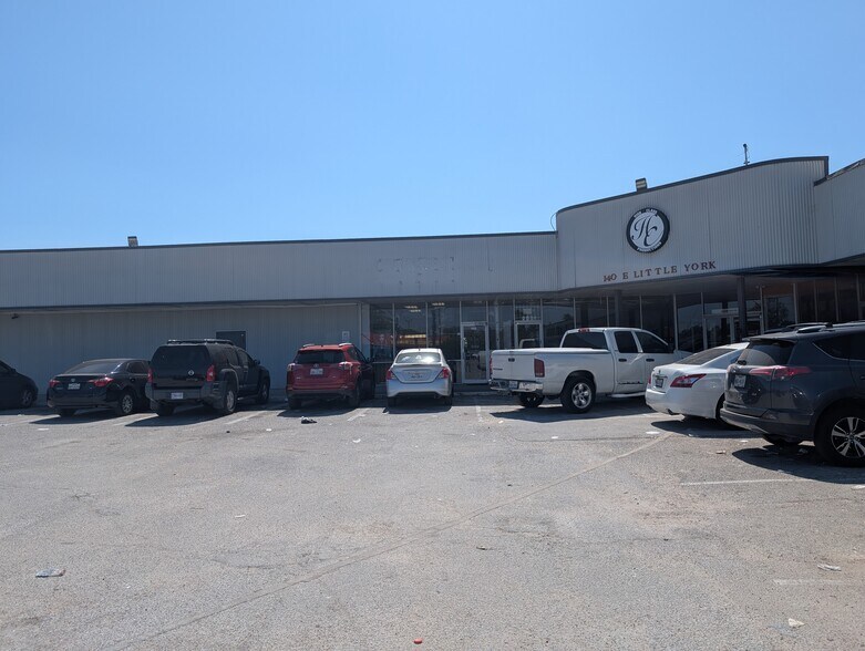 More Photos Of 100 E Little York Rd, Houston Unknown For Lease