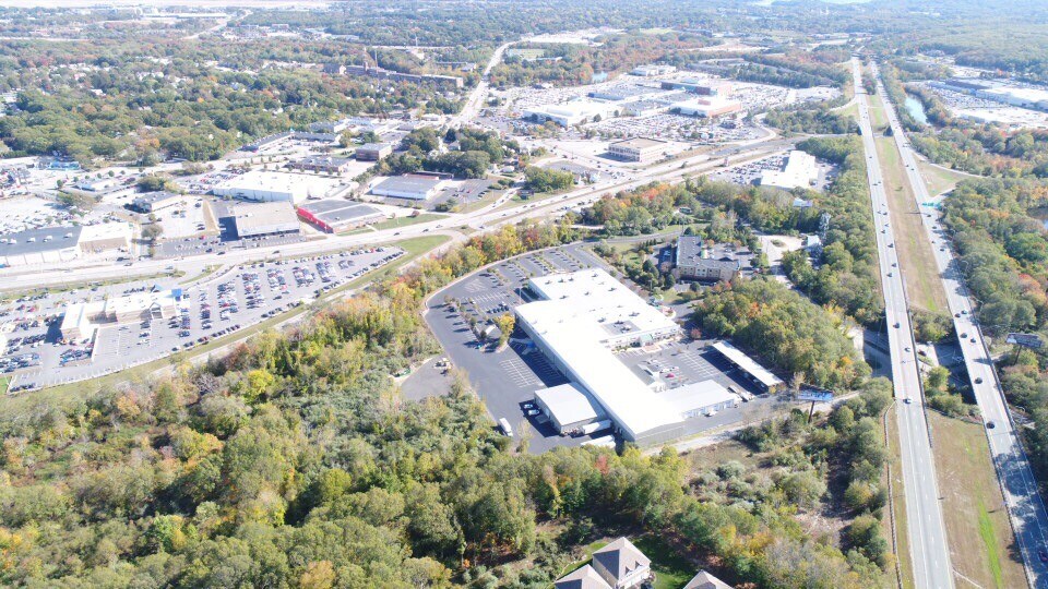 More Photos Of 275 W Natick Rd, Warwick Light Distribution For Lease