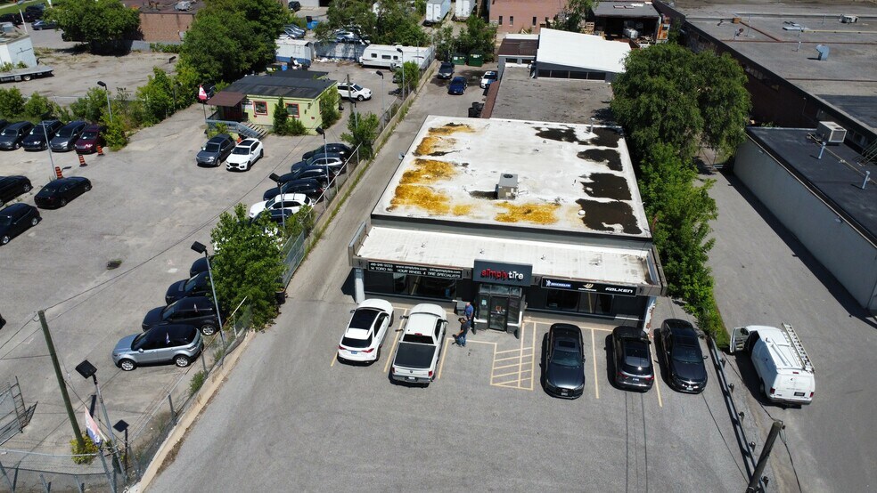 More Photos Of 14 Toro Rd, Toronto Warehouse For Sale
