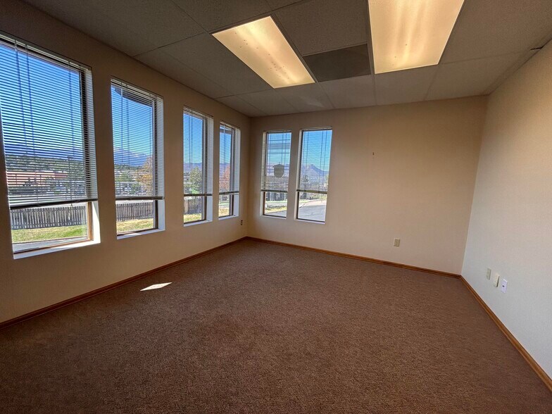More Photos Of 1925 Dominion Way, Colorado Springs Office For Lease