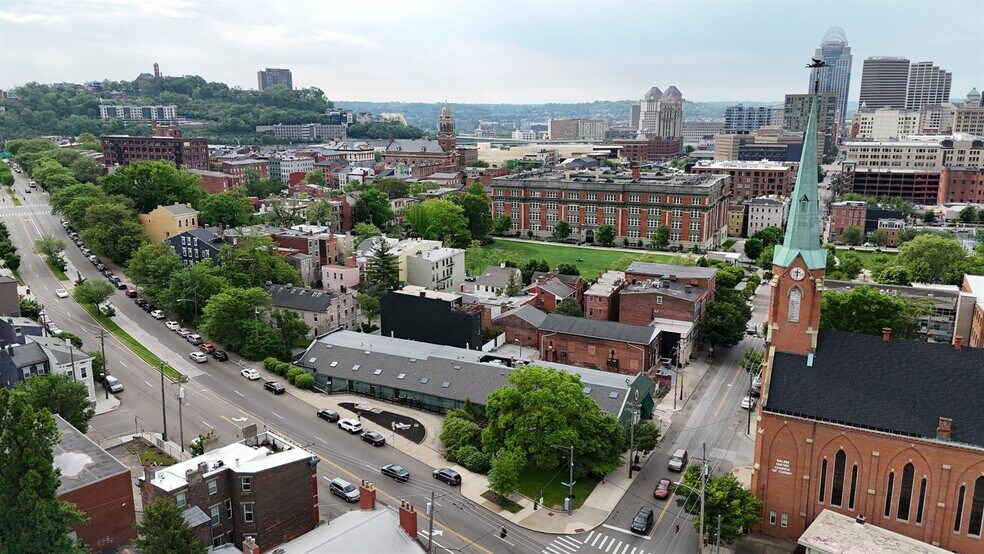 More Photos Of 1420 Sycamore St, Cincinnati Office For Sale