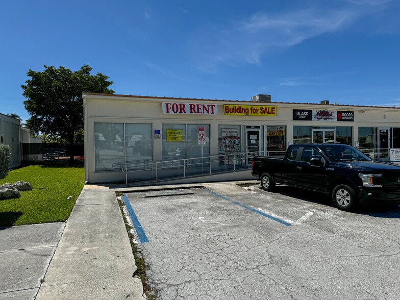 More Photos Of 3216 Flagler Ave, Key West Storefront Retail Office For Lease