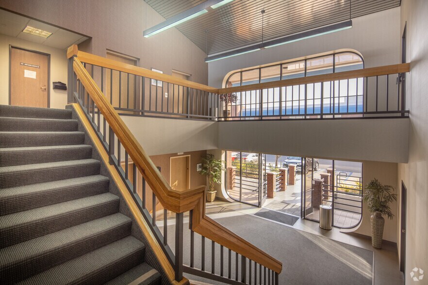 More Photos Of 357 Van Ness Way, Torrance Unknown For Lease