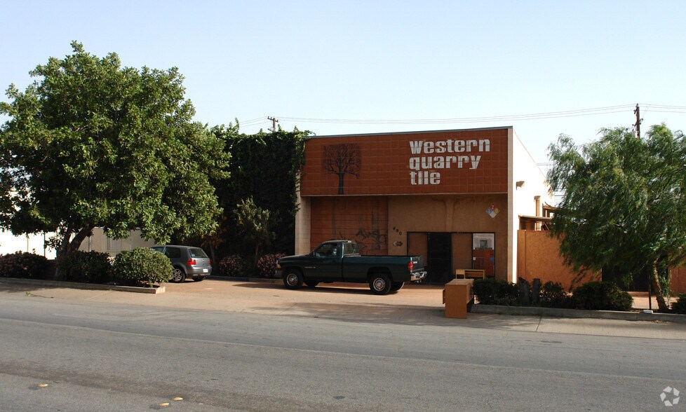 More Photos Of 490-498 E Duarte Rd, Monrovia Manufacturing For Sale