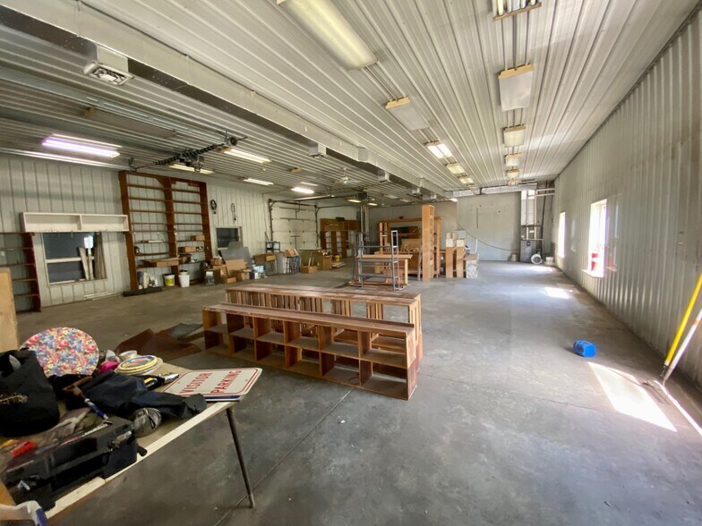 More Photos Of 5440 E County Road 450 N, Albany Loft Creative Space For Sale