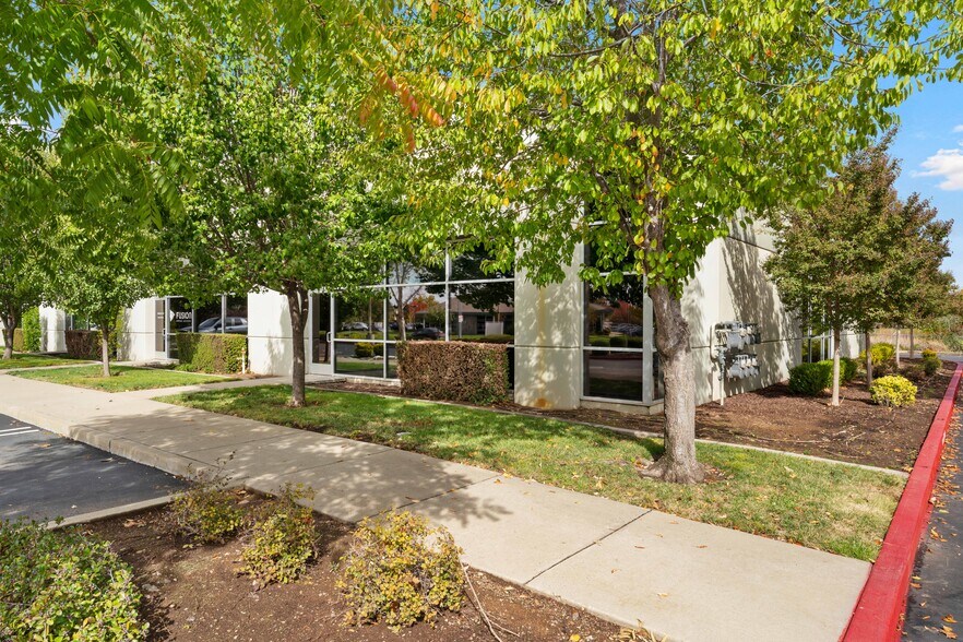 More Photos Of 920 Reserve Dr, Roseville Loft Creative Space For Lease