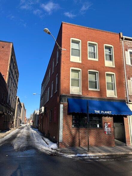 Primary Photo Of 326 Court St, Williamsport General Retail For Sale