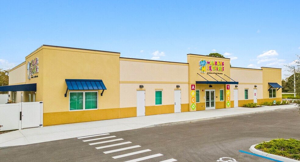 More Photos Of 2830 Summer Brook St, Melbourne Daycare Center For Sale