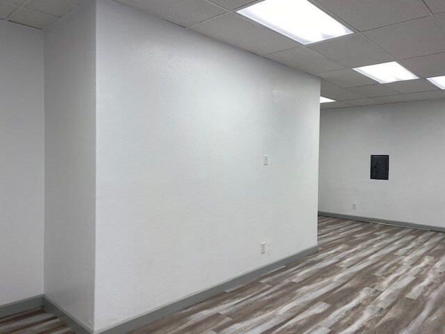 More Photos Of 11232 Vanowen St, North Hollywood Storefront Retail Office For Lease