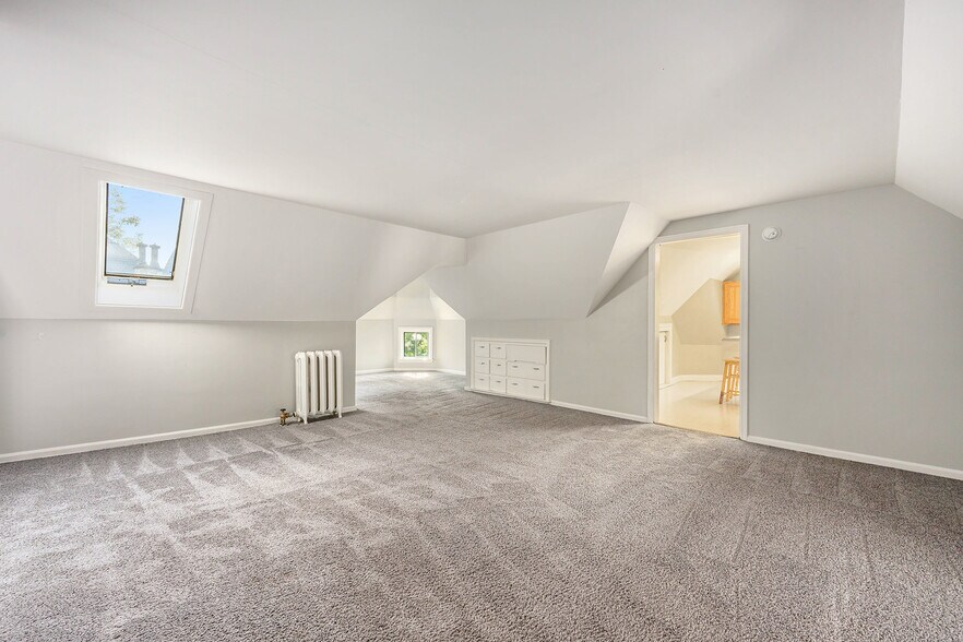 More Photos Of 324 Stuart Ave, Kalamazoo Apartments For Sale