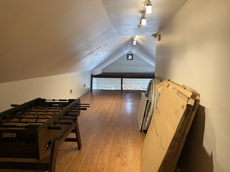 More Photos Of 734 Nashville Ave, New Orleans Freestanding For Lease