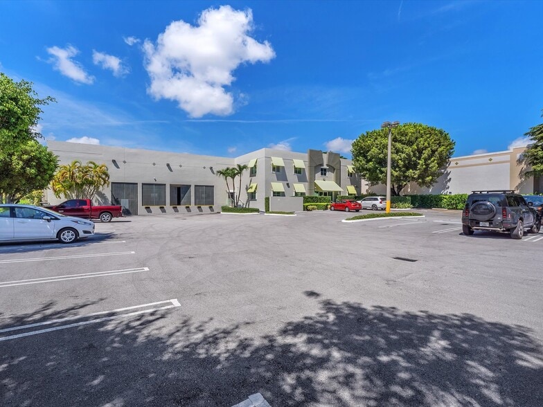 Primary Photo Of 8299 NW 30th Ter, Doral Warehouse For Lease