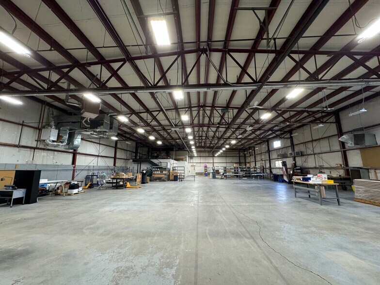 More Photos Of 155 Industrial Dr, Northampton Warehouse For Sale
