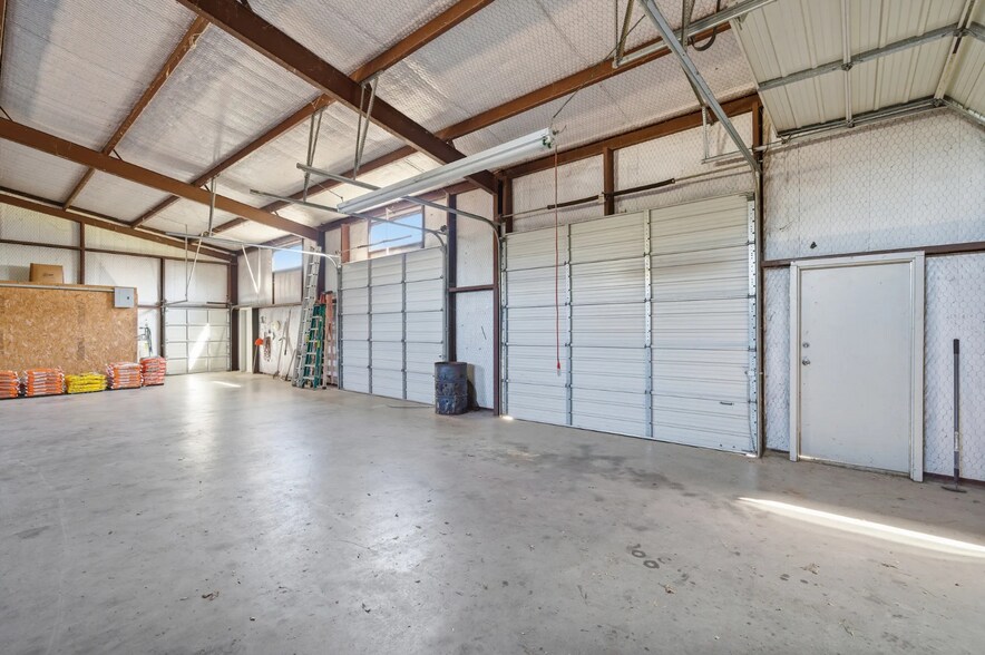 More Photos Of 20981 State Highway 64, Canton General Retail For Sale