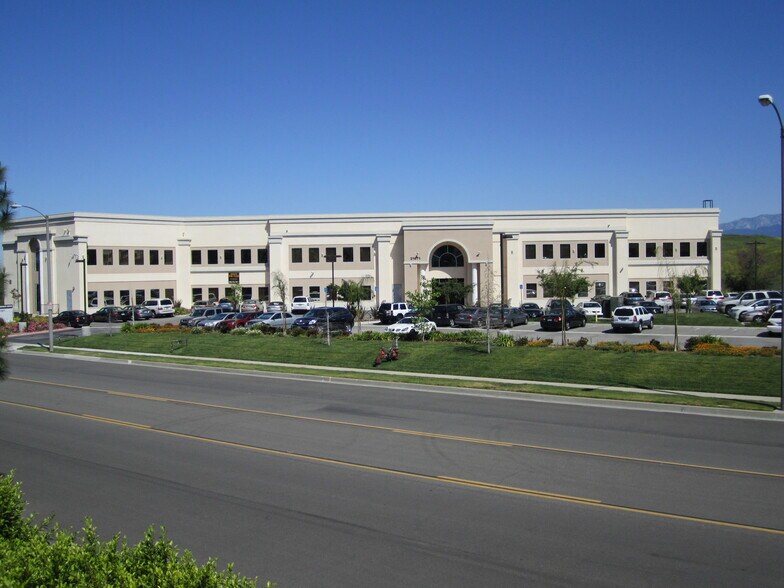 More Photos Of 21671 Gateway Center Dr, Diamond Bar Loft Creative Space For Lease