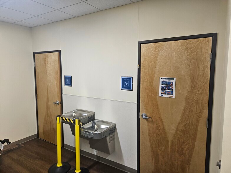 More Photos Of 10690 Del Mar Pky, Aurora Unknown For Lease