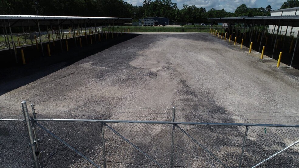 More Photos Of 9854 Florida Blvd, Walker Self Storage For Sale