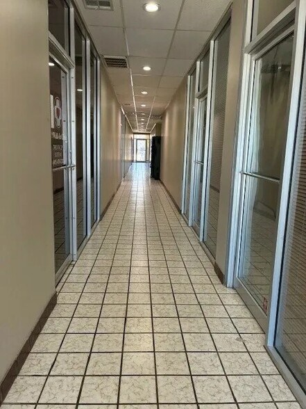 More Photos Of 7900 NW 23rd St, Bethany Office For Sale