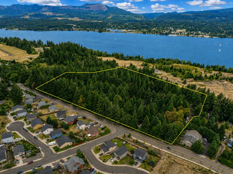 Primary Photo Of 841 NE Forest Ln, Cascade Locks Trailer Camper Park For Sale