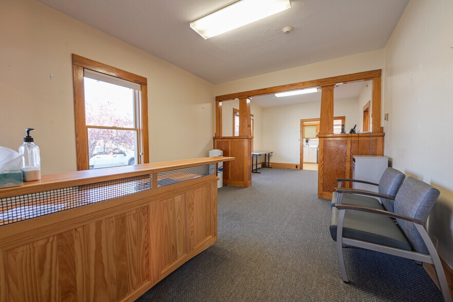 More Photos Of 322 N Main St, Gunnison Office Residential For Sale