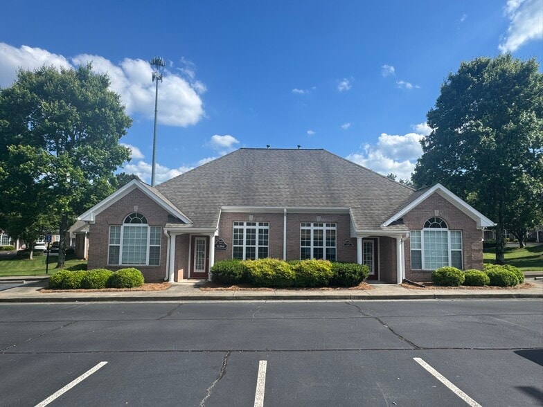 Primary Photo Of 1500-1502 Abbey Ct, Alpharetta Office For Sale